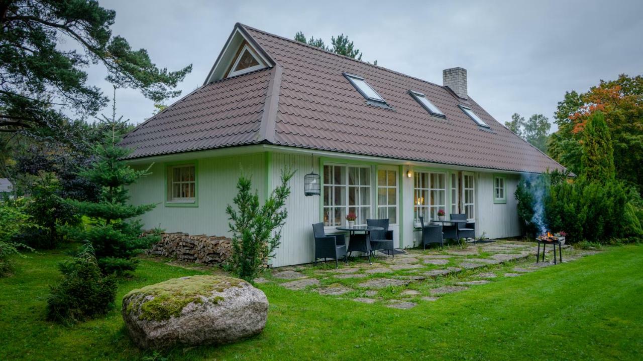Adami Country Guesthouse Vainupea Exteriör bild