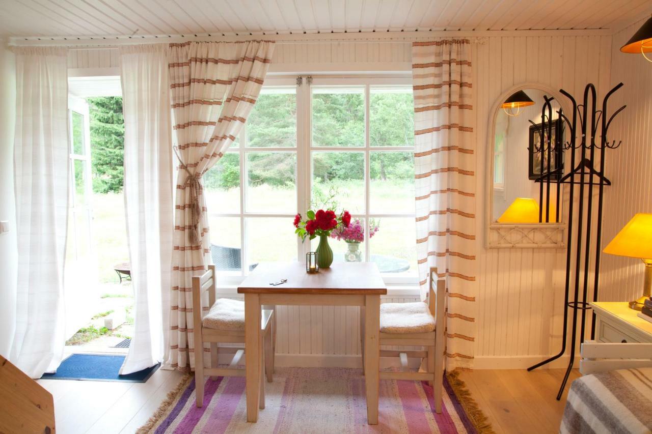 Adami Country Guesthouse Vainupea Exteriör bild